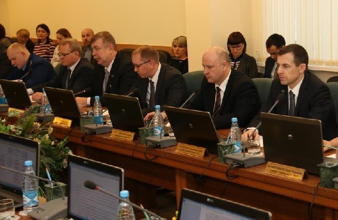 На двадцатом заседании Думы города депутаты рассмотрели 17 вопросов