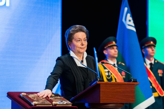Наталья Комарова избрана губернатором Югры