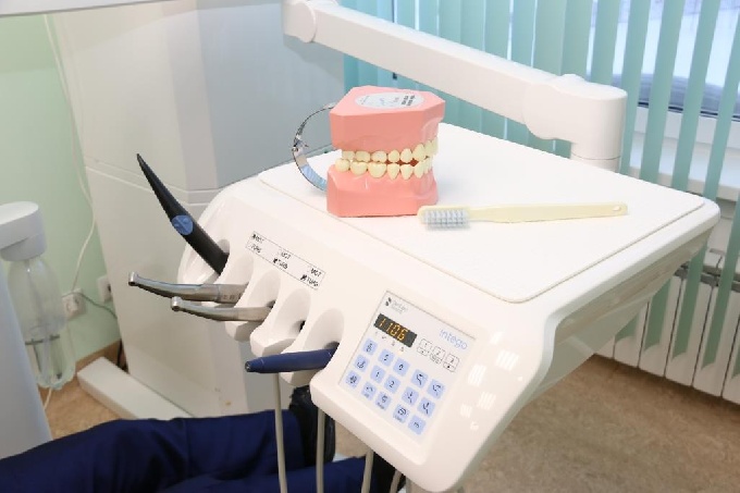 В школах Когалыма обновляют стоматологическое оборудование